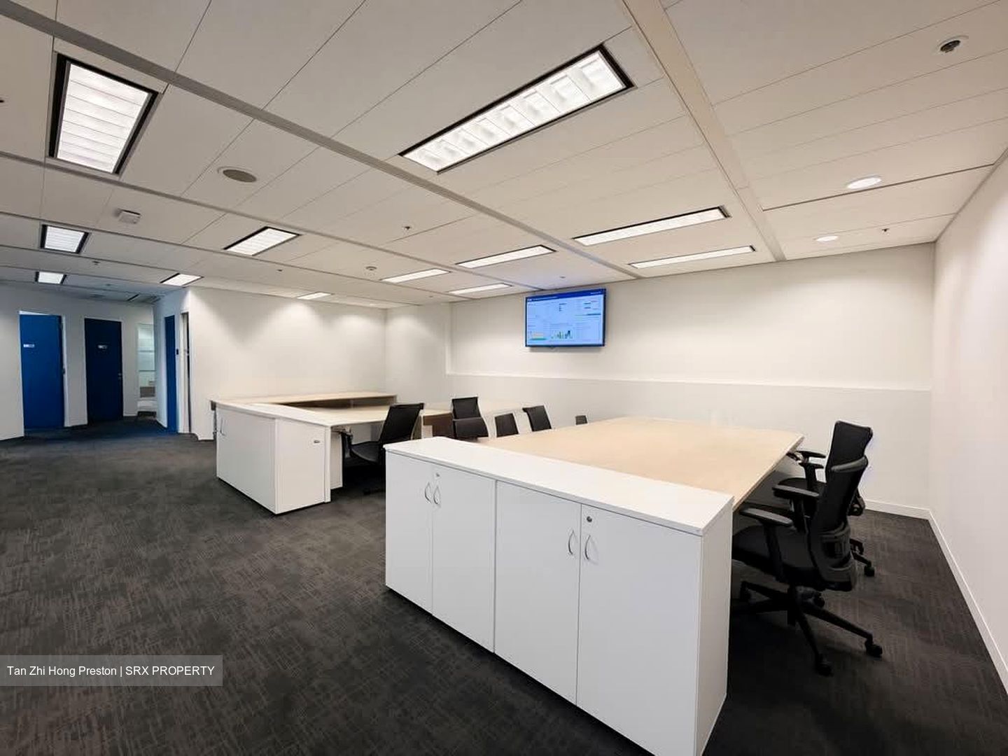 Gateway East (D7), Office #600642961